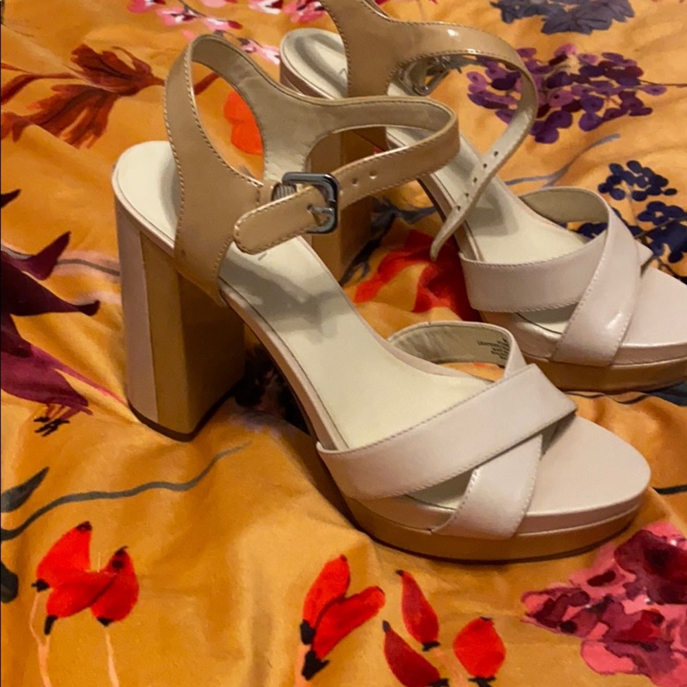 Platform sandals